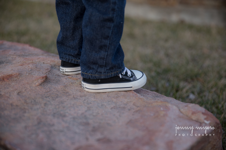 black converse shoes